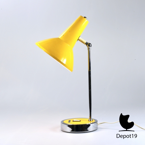 Gino_Sarfatti_style_table_lamp_1970s_yellow_chrome_marked_made_in_Italy_depot_19_Olst_1.jpg