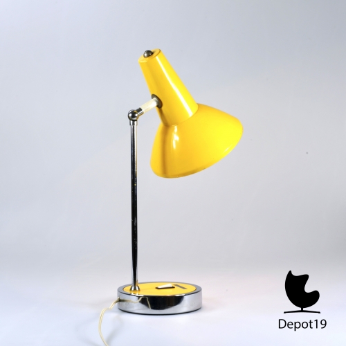Gino_Sarfatti_style_table_lamp_1970s_yellow_chrome_marked_made_in_Italy_depot_19_Olst_3.jpg