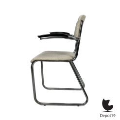 Alternative view of Jan Schrofer Ahrend buisframestoel jaren 60