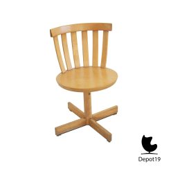 Alternative view of Jan Hallberg Edsby Verken Draaistoel