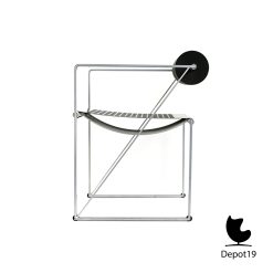 Alternative view of Mario Botta Seconda 602 stoel van Alias