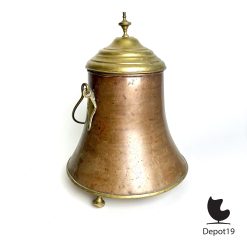 Alternative view of Antieke Art Deco koperen doofpot met messing deksel