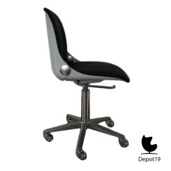 Alternative view of Wilhelm Ritz Wilkhahn model 232 draaistoel