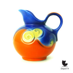 Alternative view of Royal Mosa Snavelkan Art Deco Blauw oranje geel 1920s