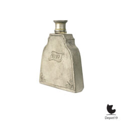 Alternative view of Rouppe van der Voort tinnen flesje uit 1812