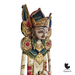 Balinees tempelbeeld Vrouwelijke arca polychromie en vergulding ca 1920 1